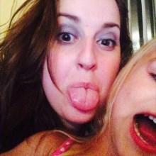 Henrieta_9956's profile picture. 