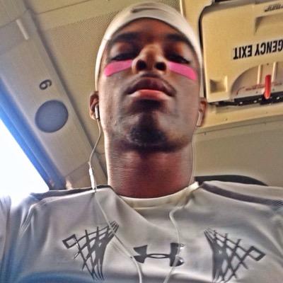 i refuse to give up & im striving for greatness Sophomore '17 CB/SB #8 just a 16 yr old hungry for that thing called success..GOD✊Byrd✨❤️