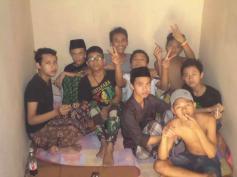Dan gue coba biasain diri tanpa loe lagi :D :D