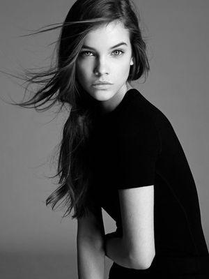 I love my demon @BlackHeartFlin and our kids: Angela & Benny || Brother: @MenoRiddle. My niece: @LittleMissLzzyR {Angel} {RP}