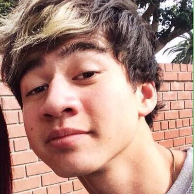 Aazz03Bio's profile picture. hey you sexy people I gave you this free follow so please go follow @cuddlemeafixx tysfm ilysfm :)