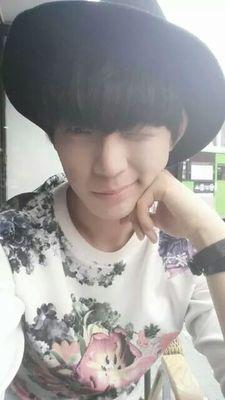 안녕하세요 모델 김동수 공식 팬카페 운영자 입니다 많은 관심부탁드립니다\ (^^)/