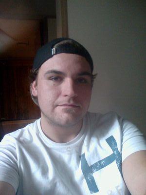 BennyGiroux's profile picture. ..!.. '.' ..!.. !..! '.' !..!