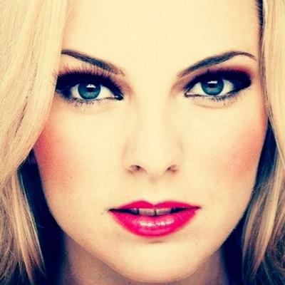Fans club de Marjorie De Sousa  contacto: SousaticasVzla@Hotmail.Com