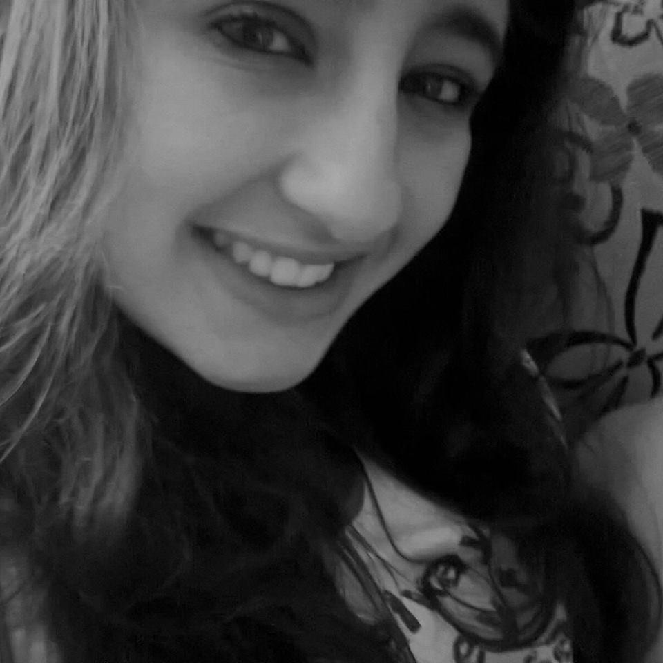 PamelaKFarias's profile picture. 