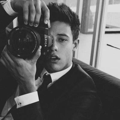 Being simple is what makes u great. Cameron Dallas. Aaron Carpenter, are the best❤