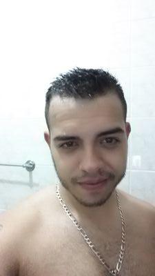 Seja humilde, pois, até o sol com toda sua grandeza se põe e deixa a lua brilhar. Bob Marley