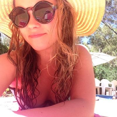 thataussieboyyy's profile picture. i just want @codysimpson
matt, cody and alli follow