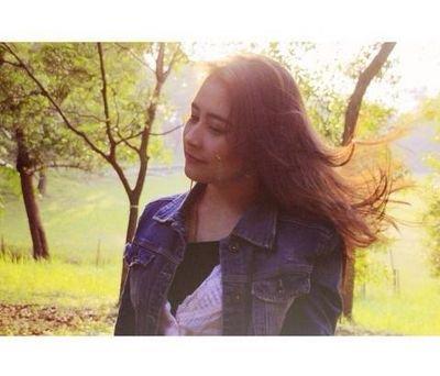 Pard @PrillyBie | you can call me Piyi :p 15 desember 2014. ask: prillyalvarez | lopli sista @Jescmilaaa {}