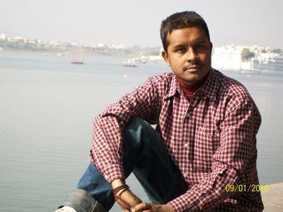 जीवन आनंद की विषयवस्तु है......
