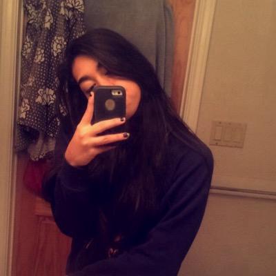 17
Ari
Volleyball player
LT