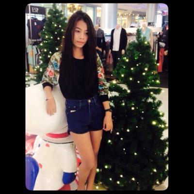 ร่าเริง สดใส เป็นกันเอง