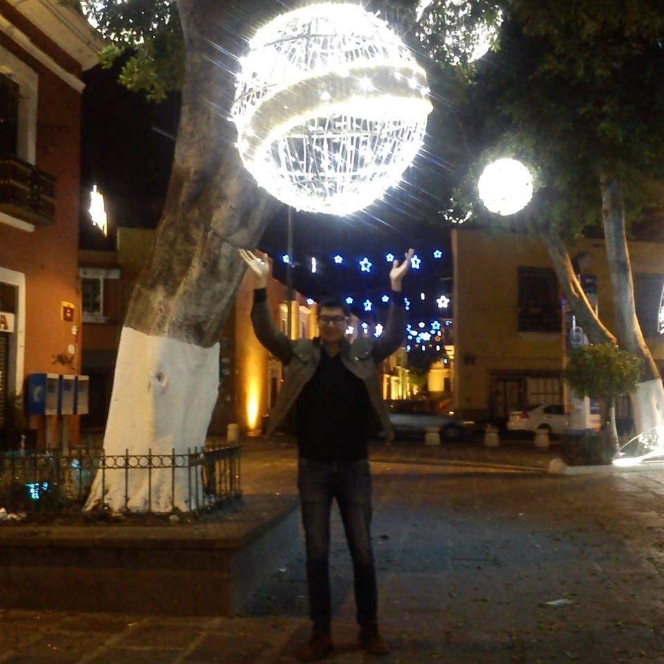 Vick_OrSr's profile picture. Ningún lado es para los genios, quizá ahí pertenezco.