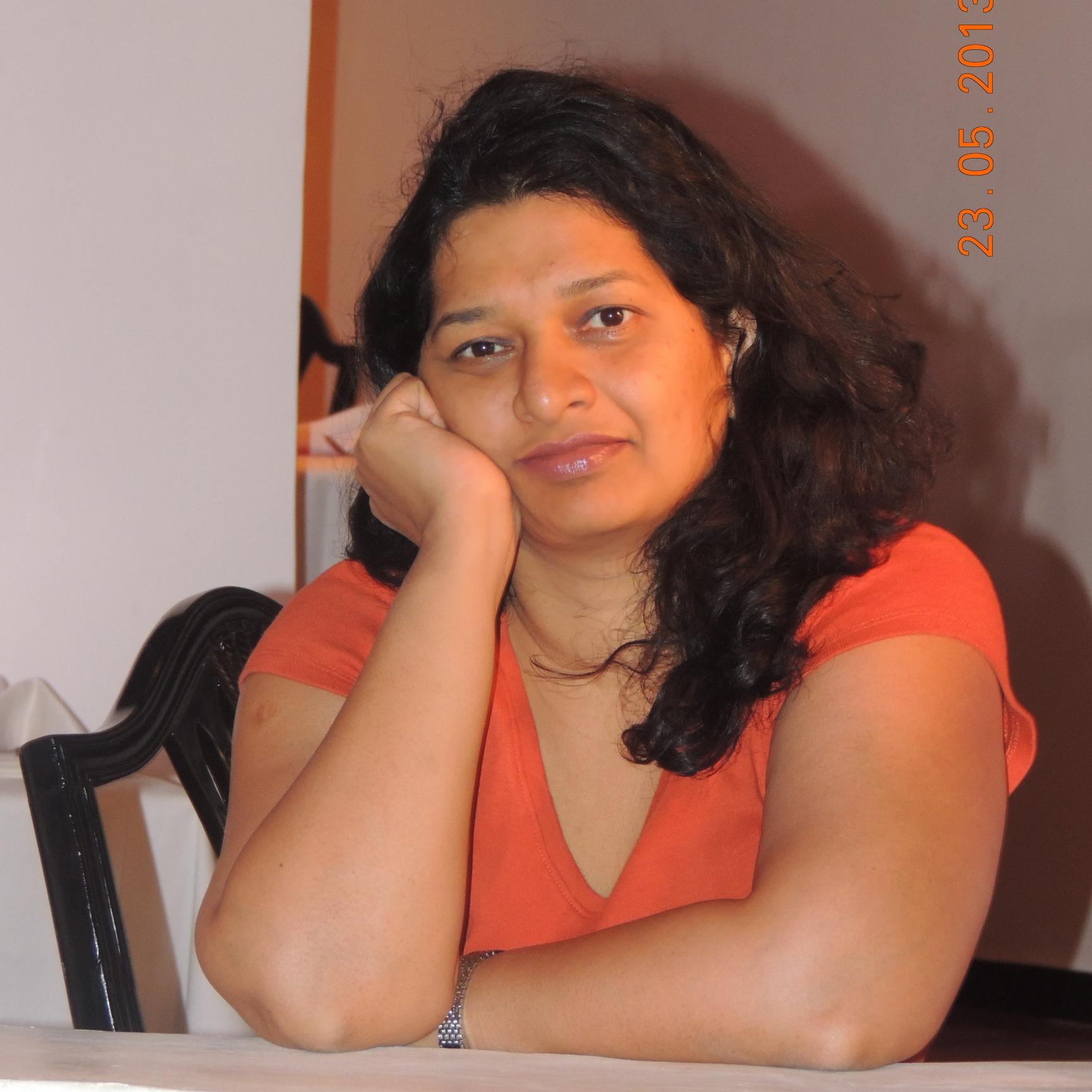 HR professional, loves travel, experiencing new cultures and cuisines, passionate about all kinds of music, aspiring golfer and aspiring gardener