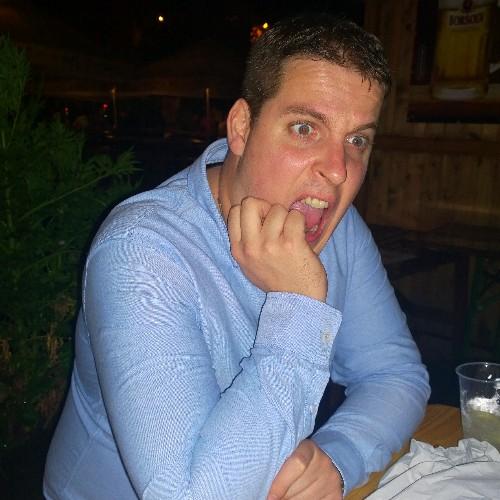 pozsgai09's profile picture. Living the we toon dream...