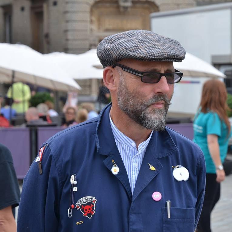 Flaneur56's profile picture. I am an artist, activist, flaneur, psychogeographer, musician, folklorist, performer...living in Belper in Derbyshire, birthplace pf the industrial revolution