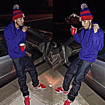 Instagram: mellothahippy #HOG #PhlyguyEnt #CoeGang ..Ima Father 1st,.#OutOfPatience Mixtape Out Now!! Booking: Melloblue88@gmail.com