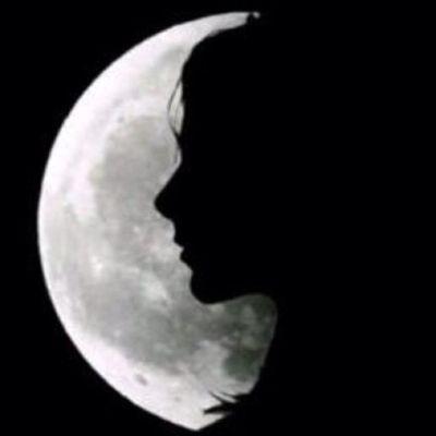 ‏‏‏‏♡ ‏.


‏يعجبني كبريائگ ..
الذي يمنعگ من محادثتي ..
ولكن يجبرگ على مراقبتي من بعيد ღ