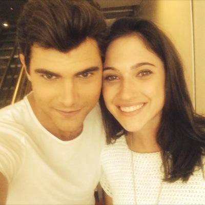 Señorita franchesca usted que va hacer esta noche  salir con usted - COMO LOS AMO DIOS......!!!!!!!