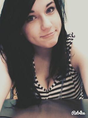 vina_brinums's profile picture. Мы завертелись в ритме танца потеряв самих себя.