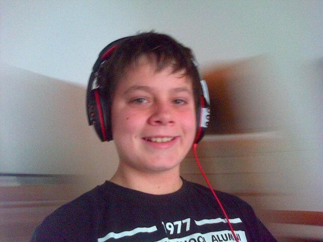 Official Account--- Director, Actor, Writer, GAMER, Magician, #Comics, Reviewer./// I love #Games.---I AM KOENA★