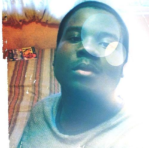 If u dnt follow bk i unfollow u sym tym coz wen u follow me I follow bk sym tym