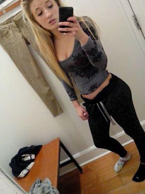 StarrAndMJ420's profile picture. I'm 16 funny as hell(: I love to have a good time I'm an out there kind of girl love to make people laugh and love to get dirty(: #SmokeWeedEveryday