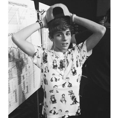 I tried to follow Dylans girlfriend, but it said edit your profile. ❤️ Love Dylan sm
