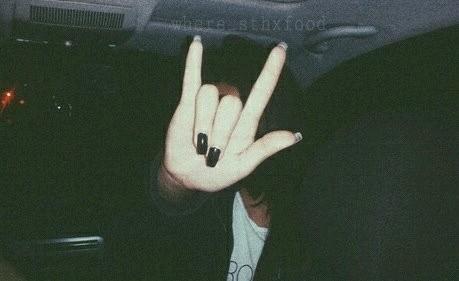 carla9aguilar74's profile picture. 