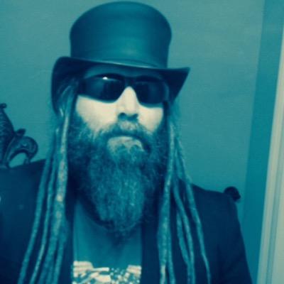 I'm an artist, musician, airbrusher, and pinstriper.  My work has been seen on Discovery channel's  SONS OF GUNS  and Sylvester Stallone's  EXPENDABLES.
