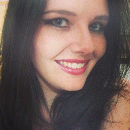 Newspaper Reporter. Passionate about cinema, theater and music! I Iove cats!