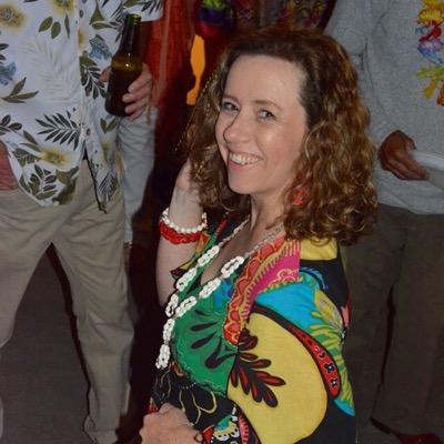 Ukulele player, hoarder, best friend of Ivy the Wondedog, mother of 2 girls, wifey to Craig, love parties and folk music, favs in that order changed daily