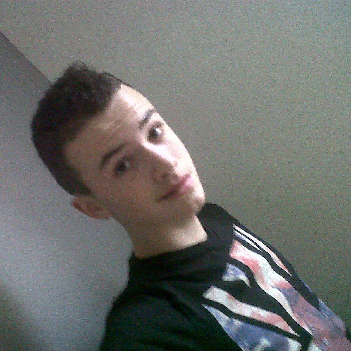 Toute mes salutations les amis :D'!!