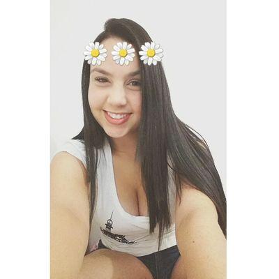 Às vezes a paz de um sorriso pode desarmar uma guerra. ✌