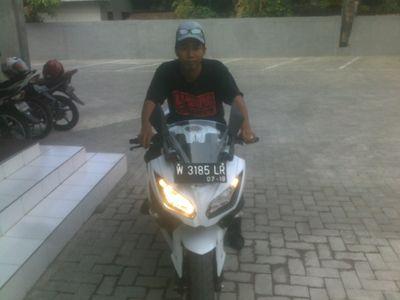 Berdoa,ikhlas,Jujur ,Berusaha ulet, ,yakin se tiap menjalankan kehidupan   ini harus penuh rasa syukur Kepada ALLAH SWT