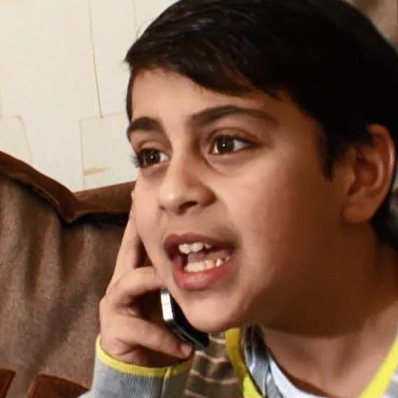 - ♥ -شفتوآ آلقمر وحولھّہ نجوم منثورھّ هذيۓ طيور الجنهہ وآلناس منّہا مقهورھّ- ♥ - مجنؤنھّہ آلمع نجِؤمـ - ♥ كنزيے ولوڈیے♥،،رؤیـــآآ آمیــــں