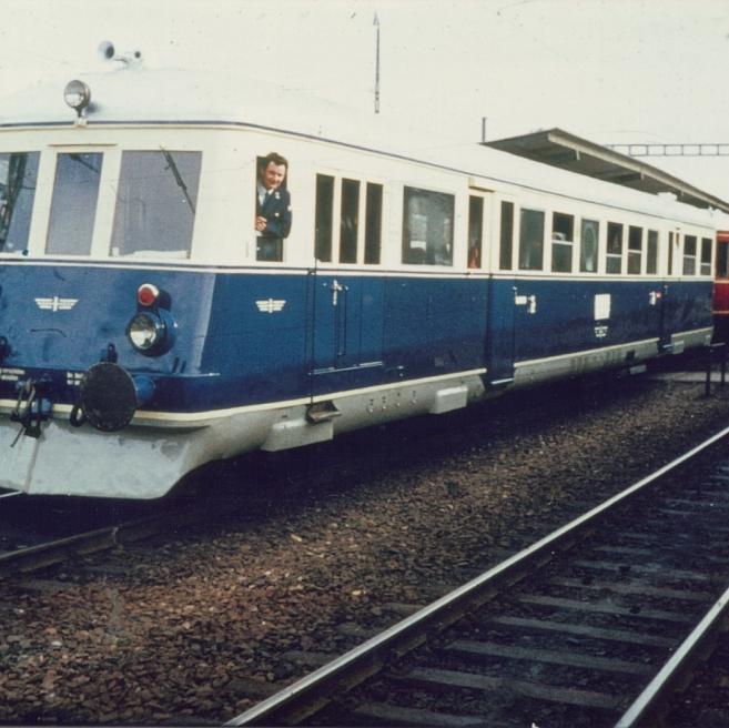 Im LightRail-Bereich tätig, aber auch sehr am Heavy-Rail-Bereich interessiert.