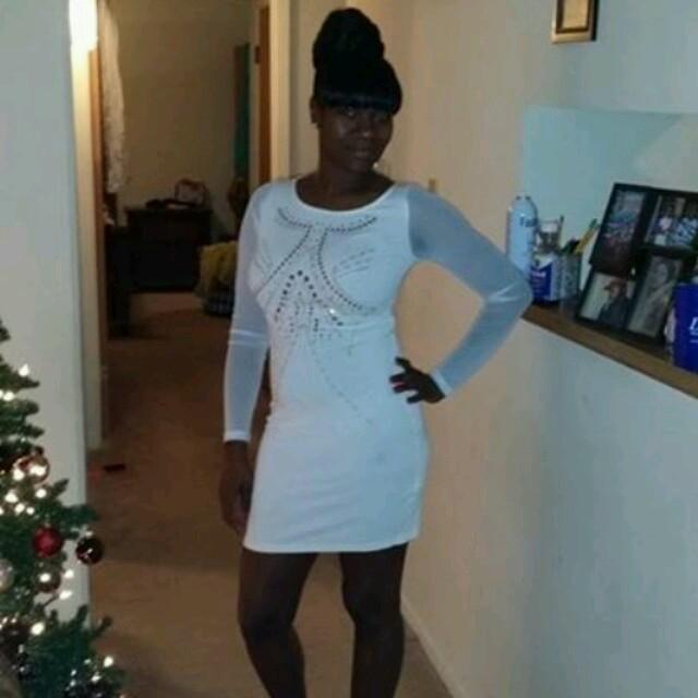 ellamariemilam1's profile picture. 