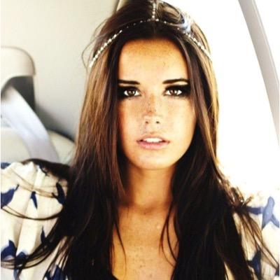 sidehoenonsence's profile picture. 