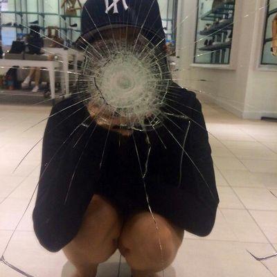 Loganovska's profile picture. A kto umarł, ten nie żyje!