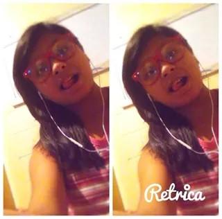 Amo a mi familia, Amo el fútbol, quiero mucho a mi osita *-* ♥ Amo la electronica ♪
