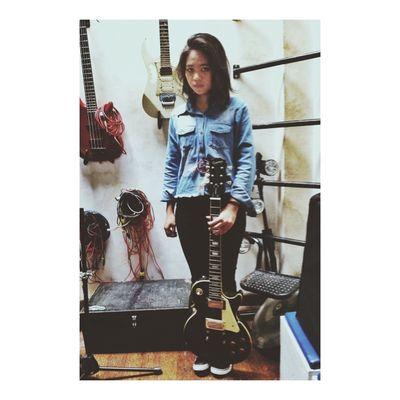 check my IG : jabbyeureeka | faculty of law '12 | love music | guitar player