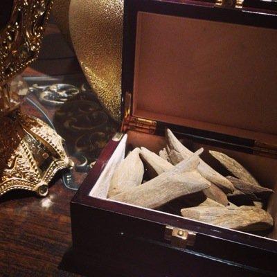 ‏‏مختصين بالعود من نوع موروكي درجة أولى فقط، ودهن العود الهندي المعتق .. للتواصل على الواتس آب : 00971503271103