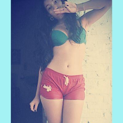 Instagram:  @magali98_