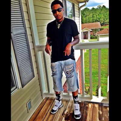 #DARTONSTATECOLLEGE #MMC DA TEAM #RAPPER #IF IT DNT MAKE MONEY IM STR8 #DESIGNER EVERYTHING #D[M]V #INSTAGRAM: checkedupnonike #YOUTUBE: MMCSNAP