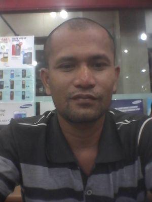 BudiRobetson's profile picture. 