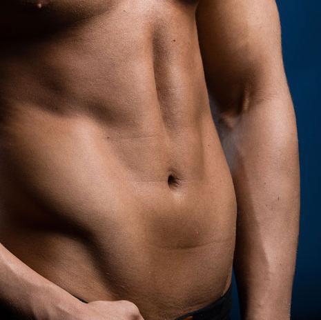 Soy hombre solo, busco mujeres, hombres o parejas liberales para sexo real. Guayaquil