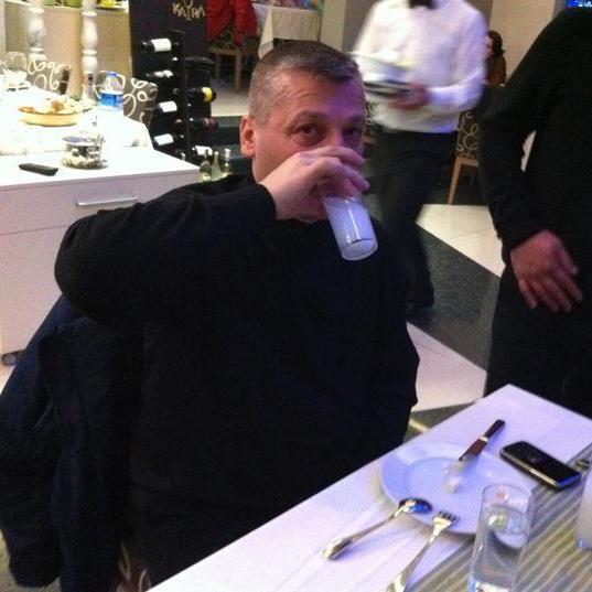 aksan165's profile picture. 