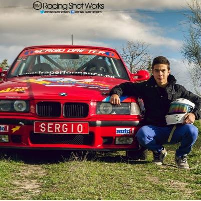 Hola soy sergio piloto mas joven de españa con 14 años . corro con un Bmw 325i e36 normalmente hago drifting y algo de grip