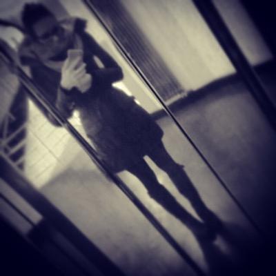 ~ nothing tastes as good as skinny feels ~ ~ wanna be skinny ~ ~ because the pain of looking in the mirror hurts more than starving ~